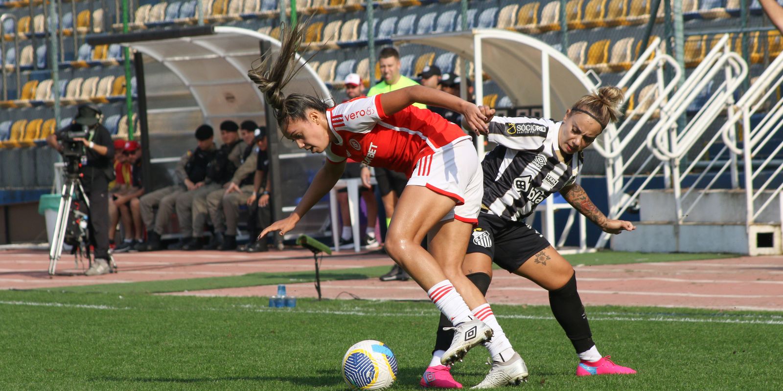 melhor-visitante,-inter-enfrenta-santos-pelo-brasileirao-feminino