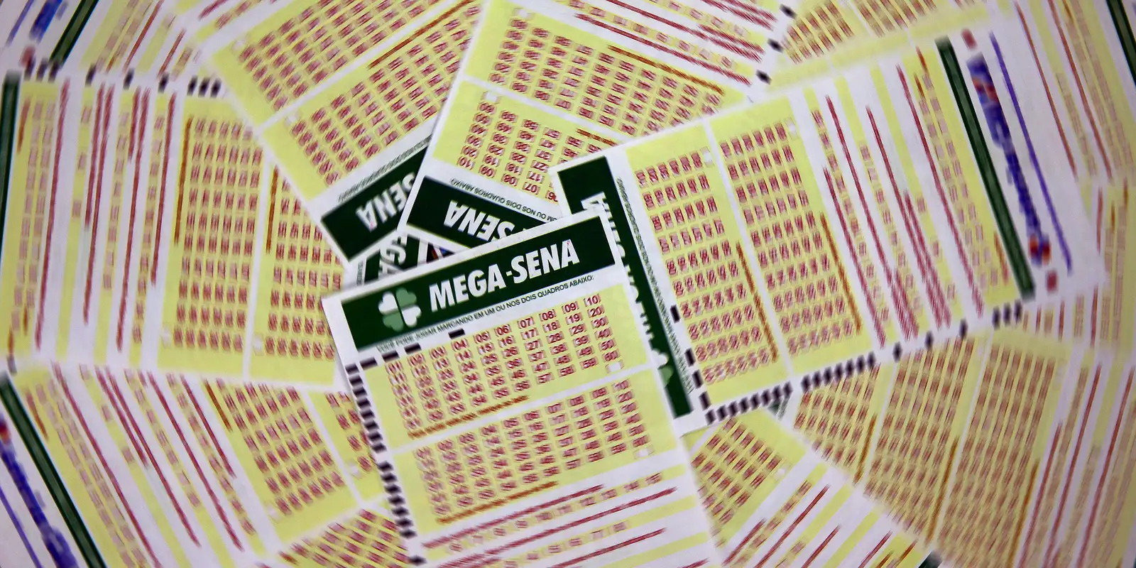 mega-sena-acumula-e-premio-vai-a-r$-52-milhoes