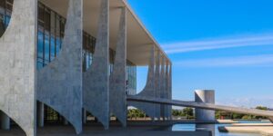 entenda-a-lei-de-reciprocidade,-que-o-brasil-pode-adotar-contra-os-eua