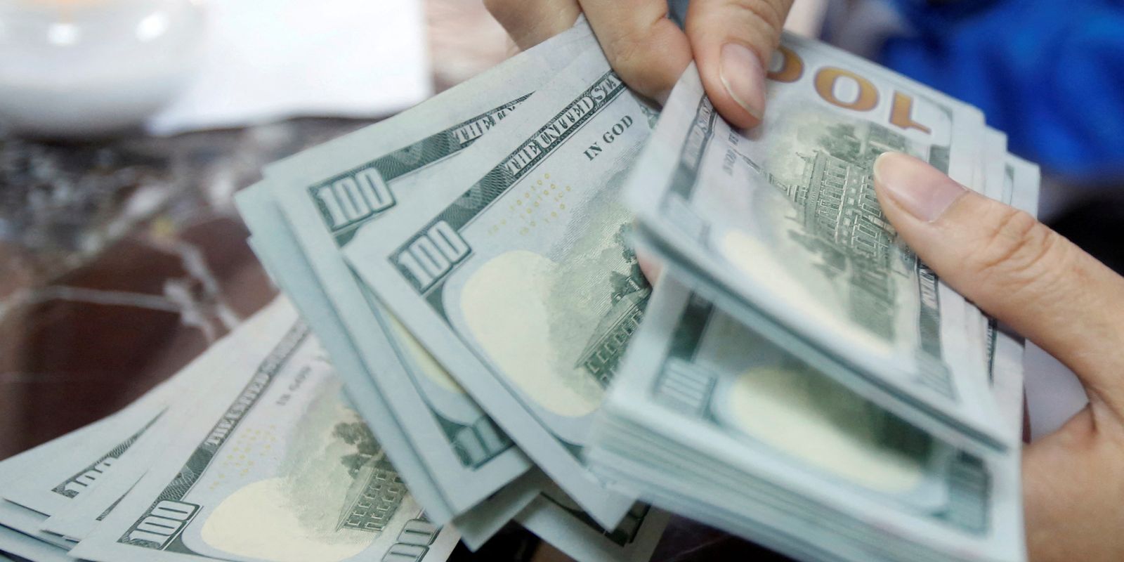 dolar-sobe-e-fecha-perto-de-r$-5,15-com-aversao-a-risco