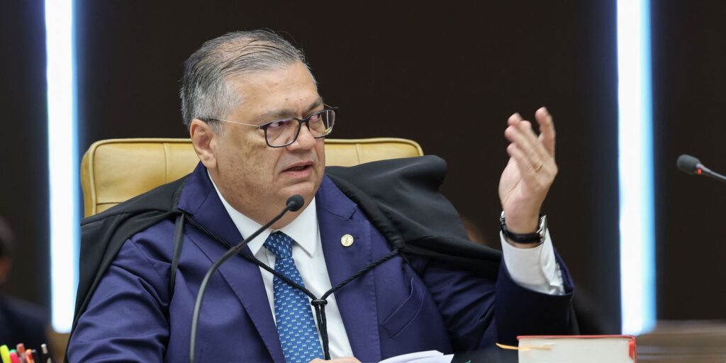flavio-dino-pede-vista-de-julgamento-sobre-moraes-e-mendonca