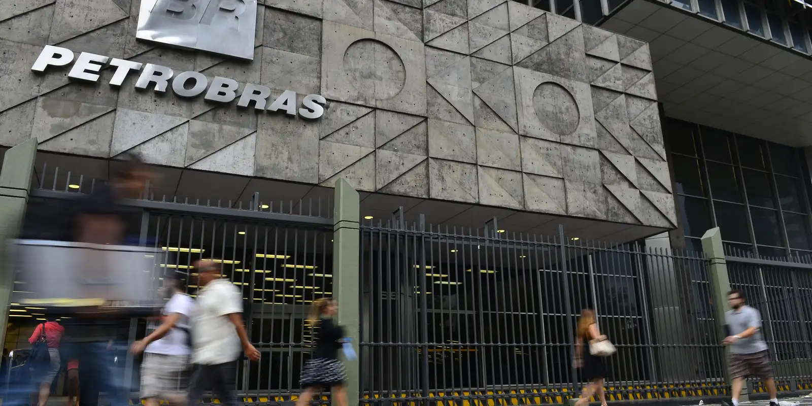 petrobras-fecha-acordo-para-comprar-gas-dos-eua-por-mais-de-20-anos