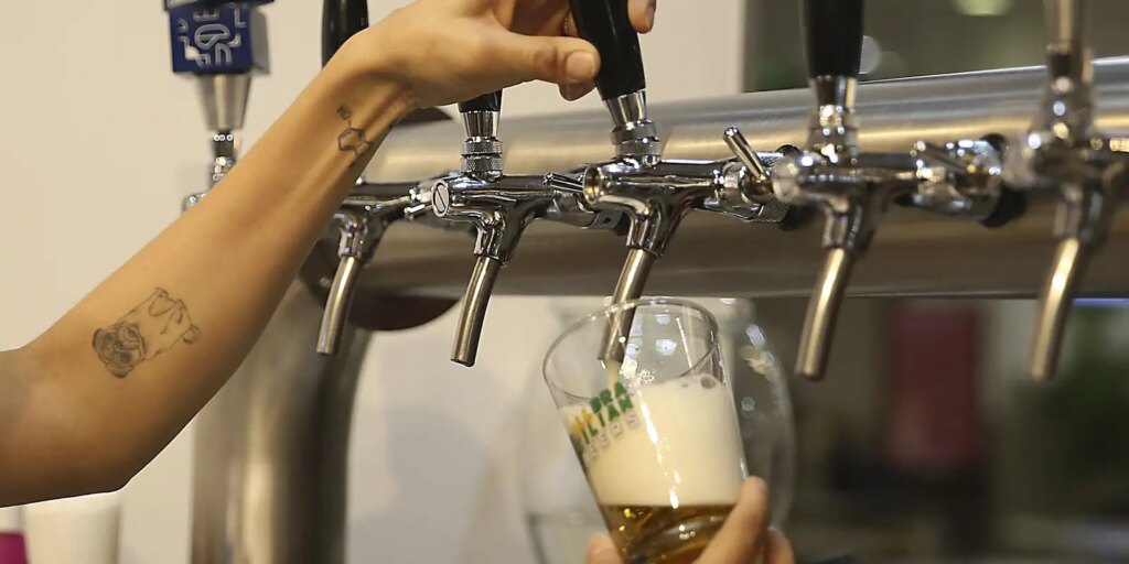 lei-seca:-confira-onde-havera-restricao-a-bebidas-nas-eleicoes-2026