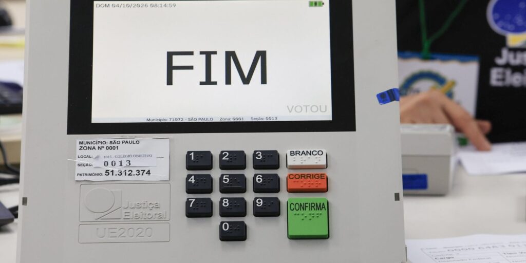 tse-registra-421-urnas-substituidas-nas-primeiras-2-horas-de-votacao