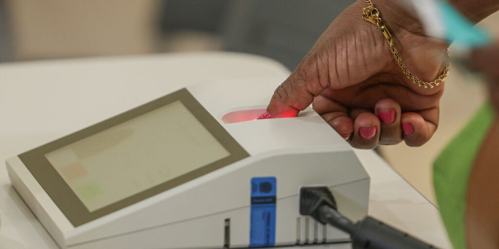 conheca-os-governadores-eleitos-e-os-senadores-mais-votados