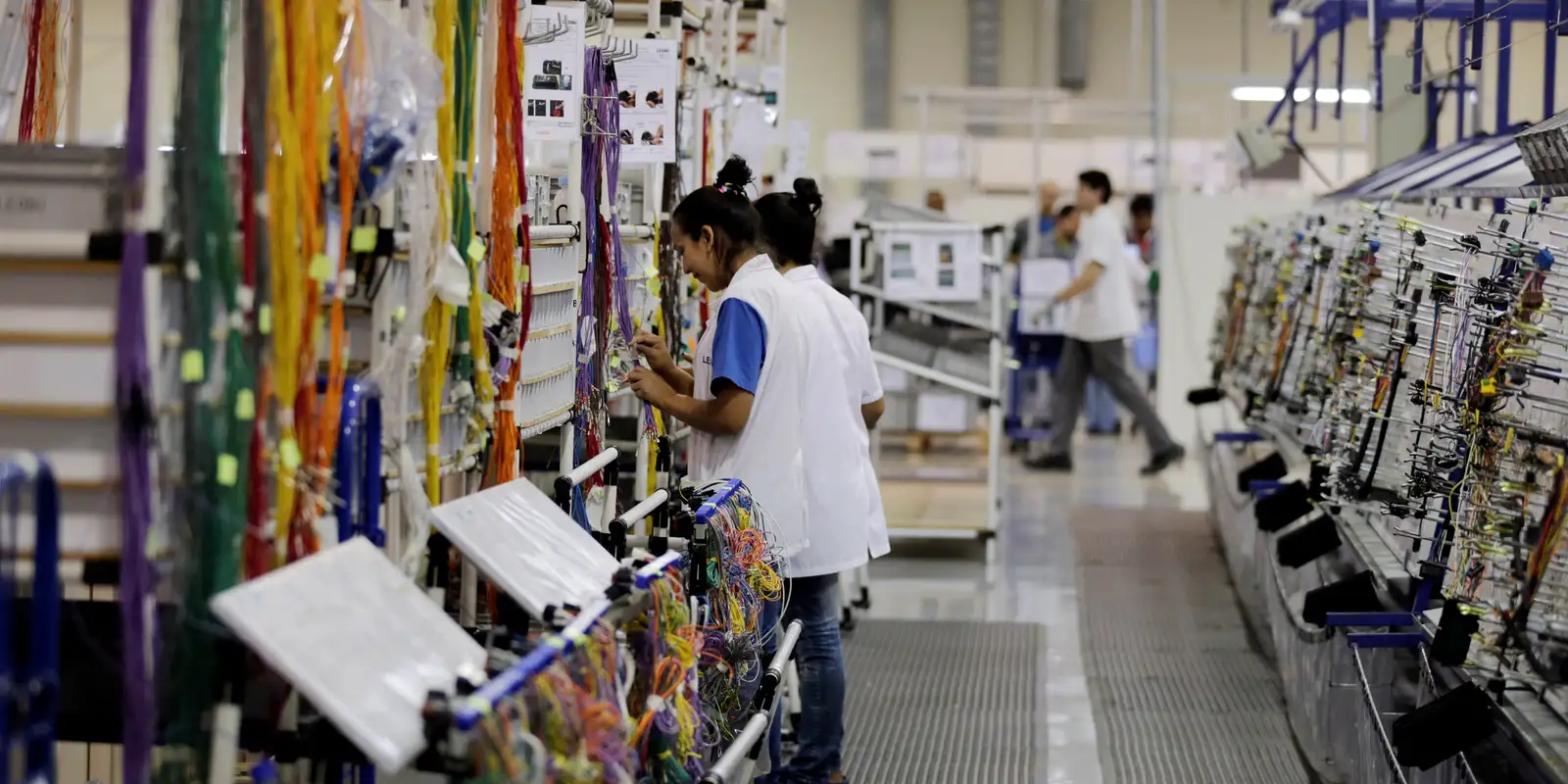 faturamento-da-industria-cai-3,5%-em-agosto,-informa-cni