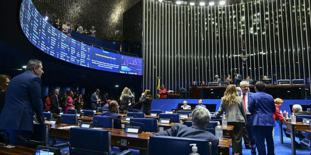 senado-aprova-fim-da-escala-6×1-e-reducao-da-jornada-de-trabalho