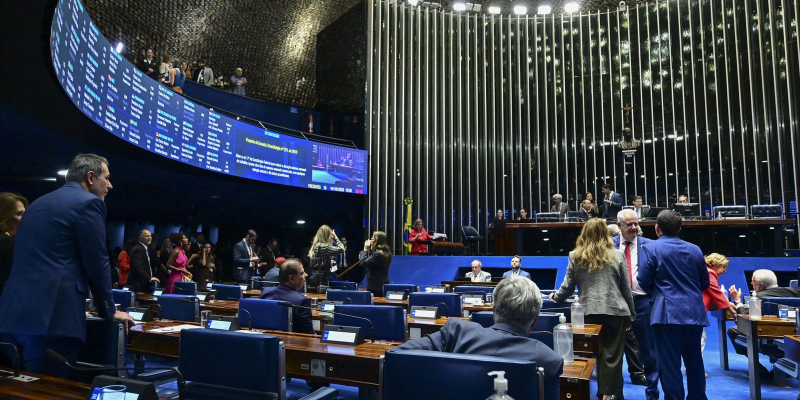 senado-aprova-fim-da-escala-6×1-e-reducao-da-jornada-de-trabalho