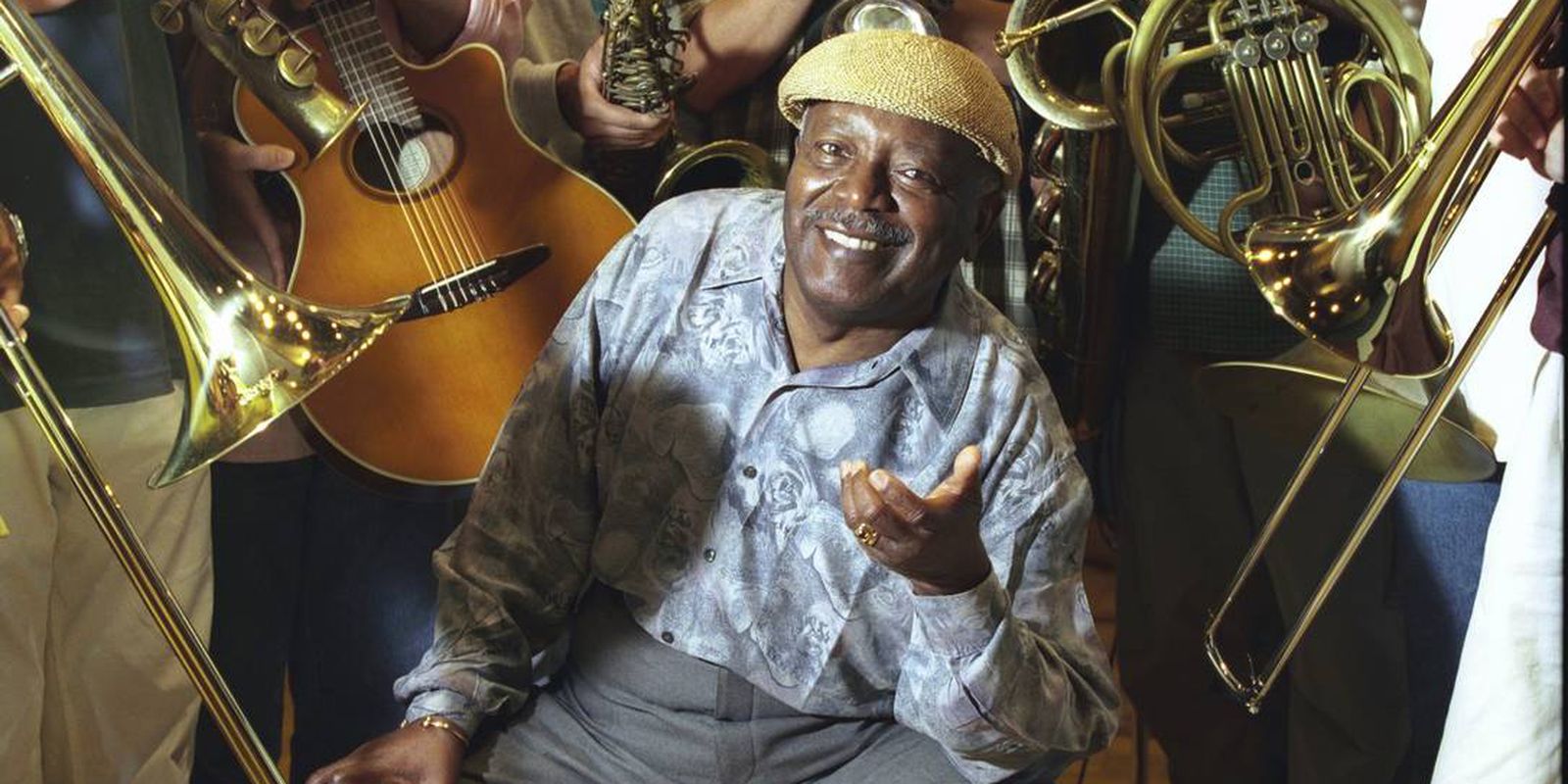 ouro-negro:-espetaculo-em-recife-celebra-os-100-anos-de-moacir-santos