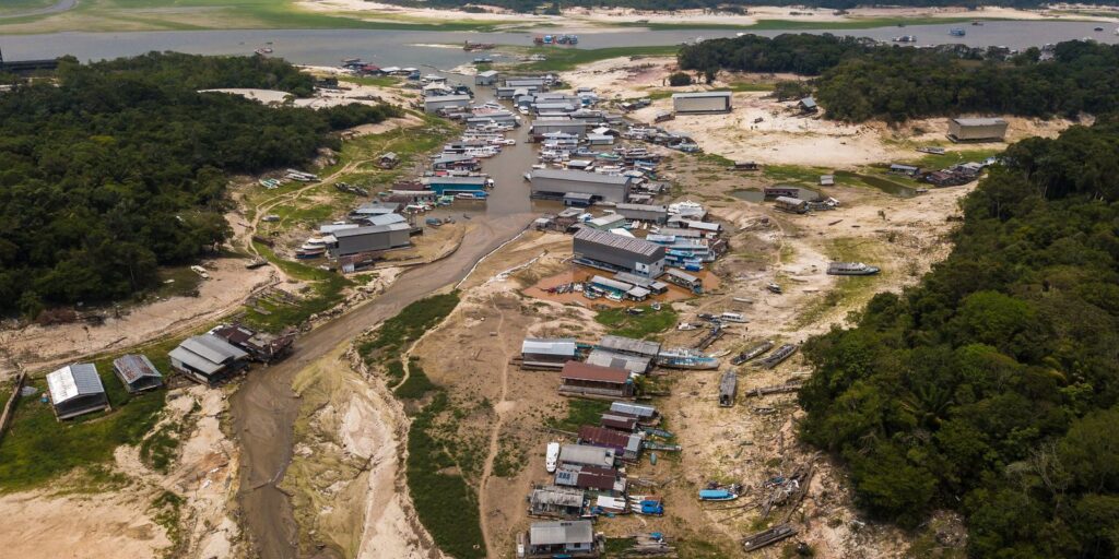 estiagem-ja-compromete-rotina-de-comunidades-ribeirinhas-no-amazonas
