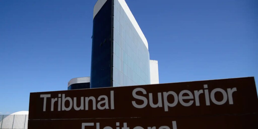 tse-estuda-desativar-canais-politicos-no-whatsapp-48h-antes-da-eleicao