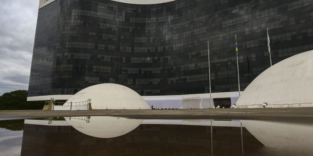 tse-diz-que-contagem-dos-votos-sera-retomada-as-19h