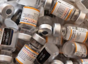 saude-compra-mais-50-milhoes-de-vacinas-contra-covid-19-da-pfizer