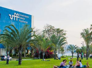 universidade-federal-fluminense-aciona-pf-apos-receber-amecas