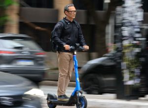 prefeitura-de-sp-comeca-a-fiscalizar-bicicletas-e-patinetes-eletricos
