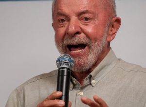lula-garante-versao-universitaria-do-“pe-de-meia”-caso-seja-reeleito